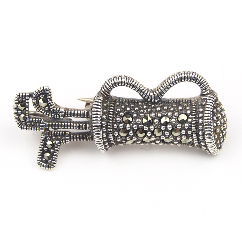 Golf Brooch - Silver & Marcasite