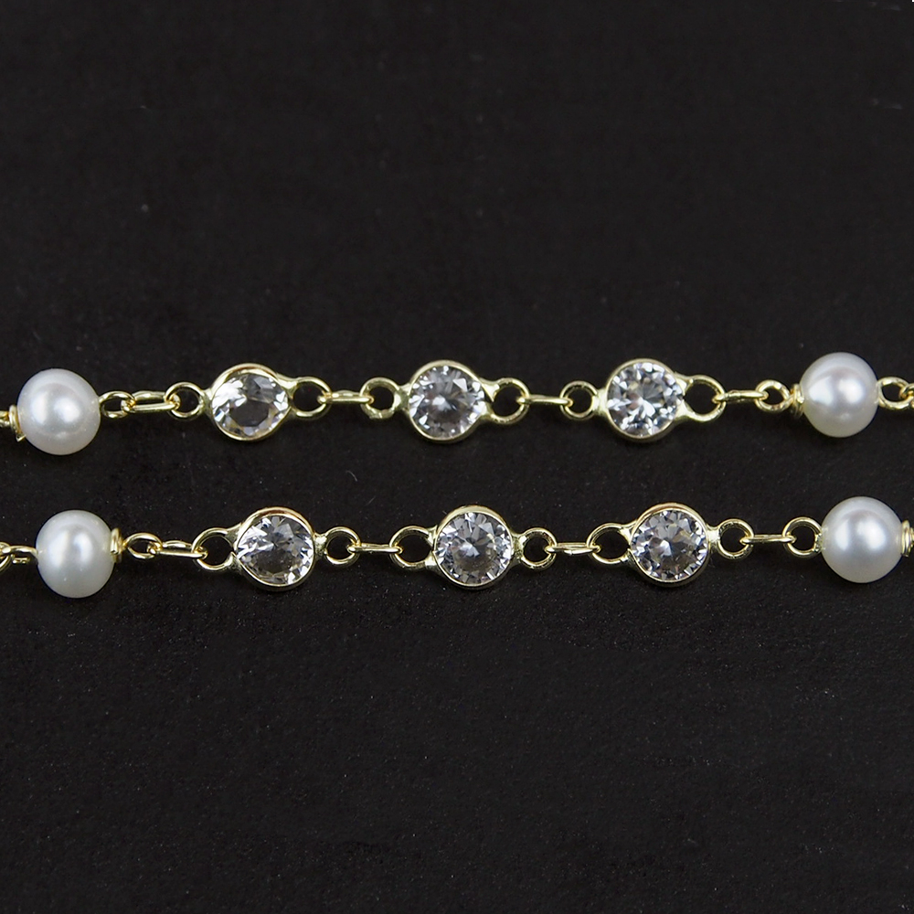 Topaz and Cultured Pearl Necklace