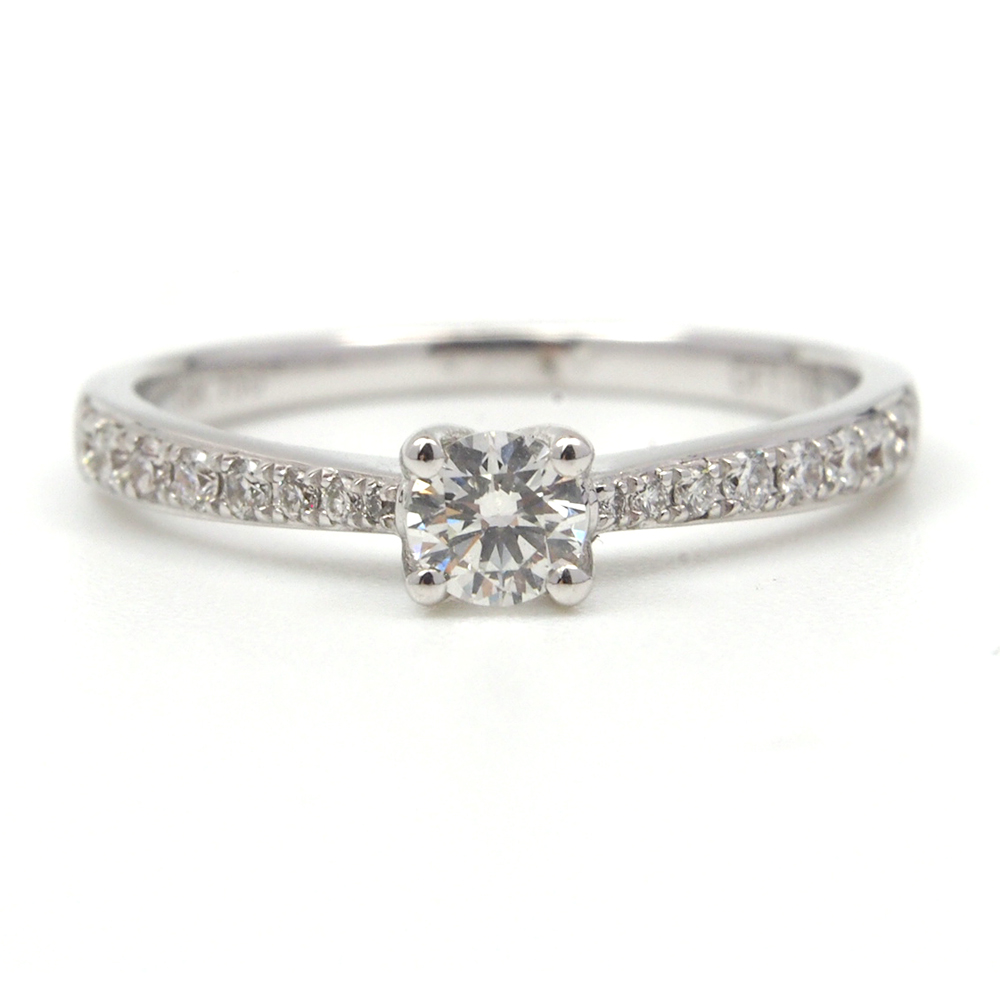 Diamond 18ct White Gold Ring - G / VS2