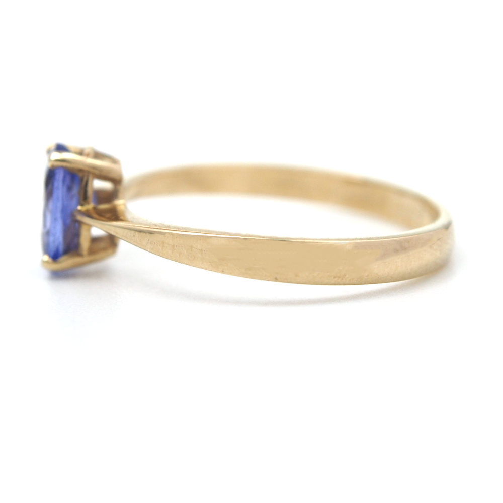Tanzanite Single Stone Ring - Yellow Gold