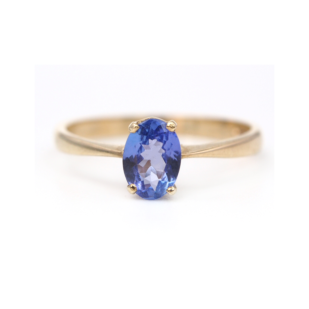 Tanzanite Single Stone Ring - Yellow Gold