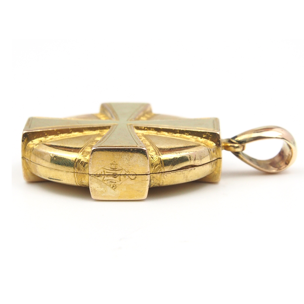 Locket - Victorian 15ct Gold