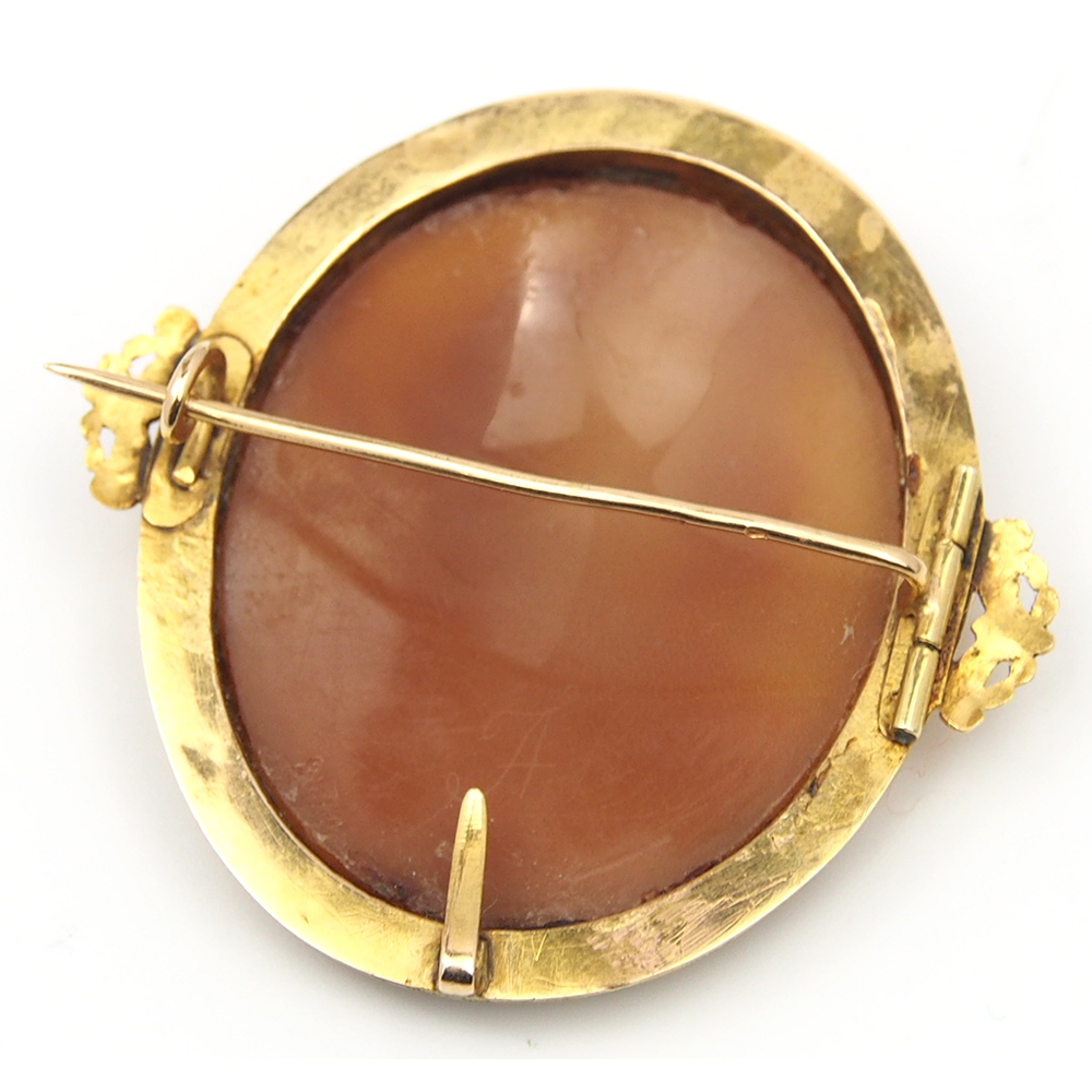 Antique shell cameo brooch depicting Dionysus