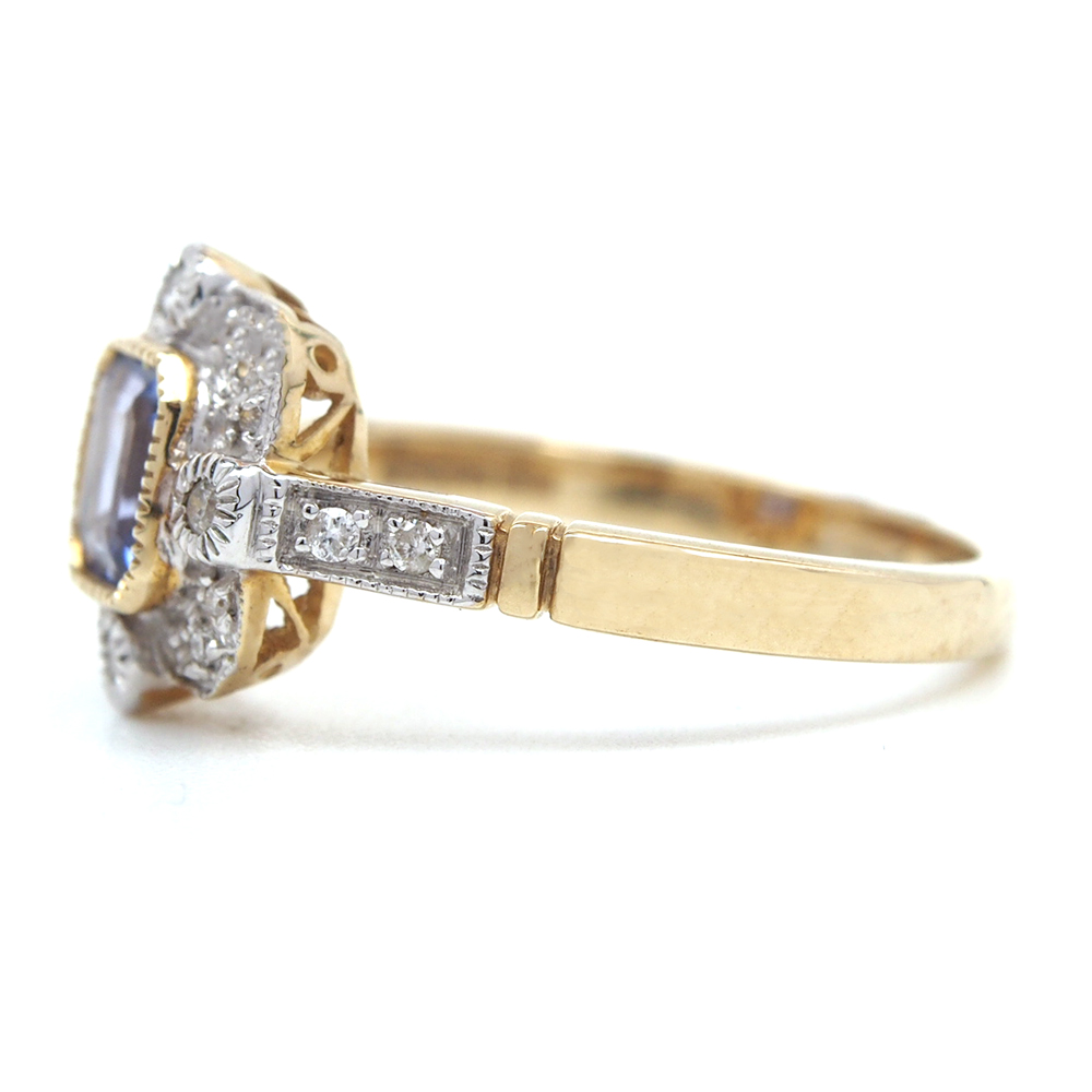 Tanzanite and Diamond Cluster Ring